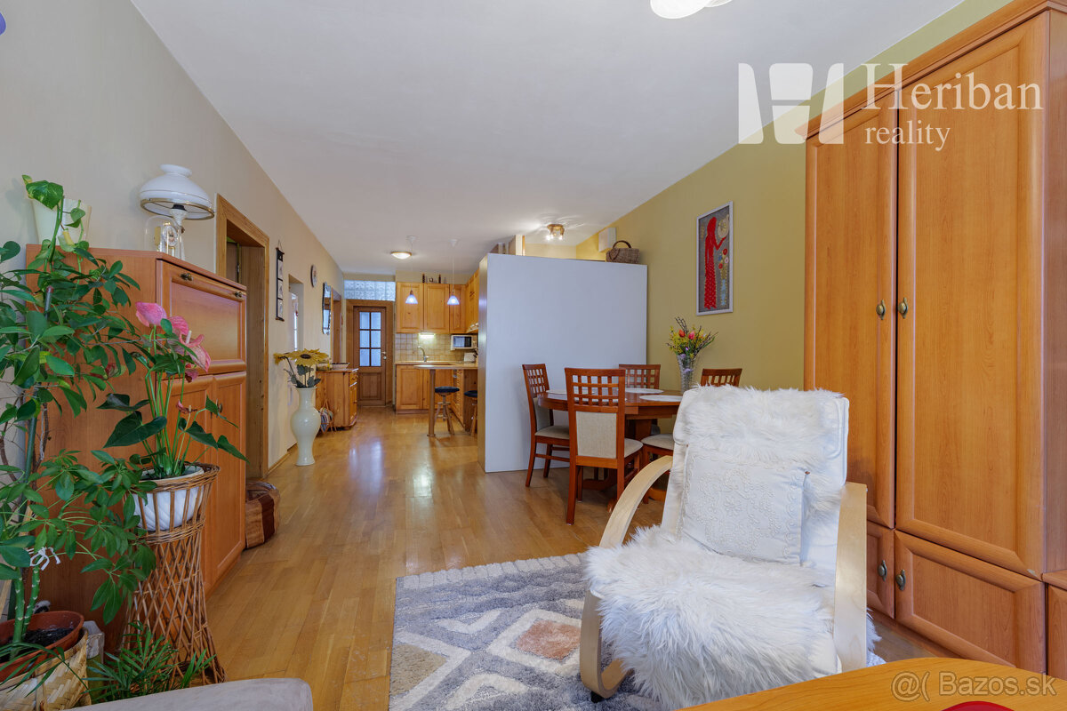 3izb.byt,79m2,s parkovacím miestom,Komenského ul,Staré Mesto - 13