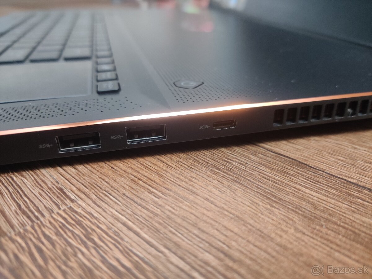 ASUS ROG Zephyrus S 17" - Core i7, RTX 2080, 1Tb SSD - 13