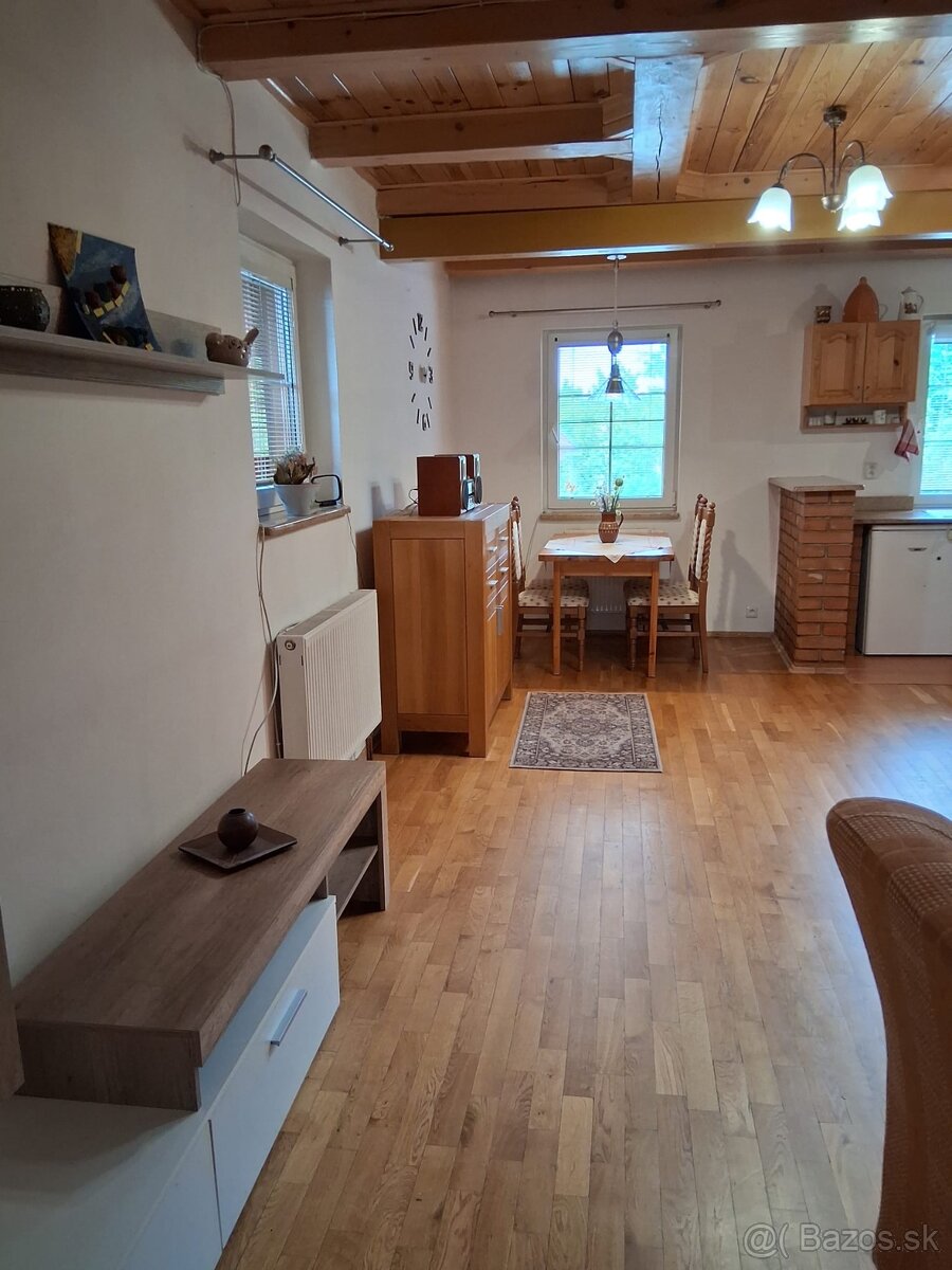 Trojizbový mezonetový byt - 13