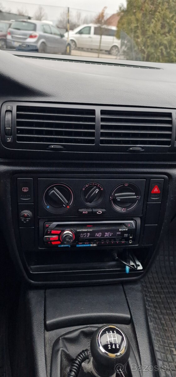 Predám PASSAT B5.5 1.6i 75kw - 13