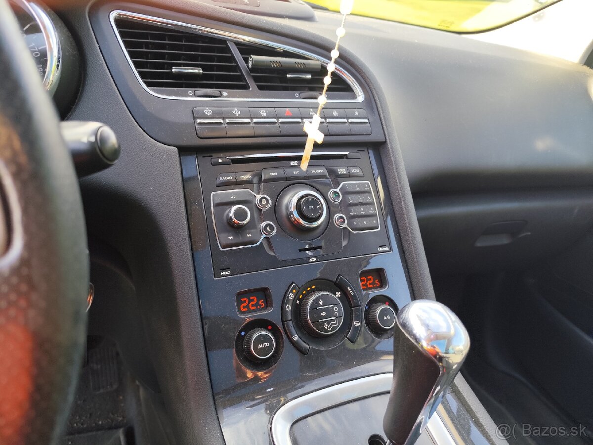 Predám Peugeot 5008 - 13