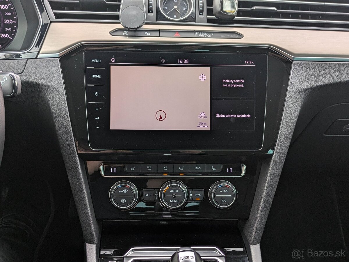 Volkswagen Passat Variant 2.0 TDI 140kW Highline R-Line DSG - 13