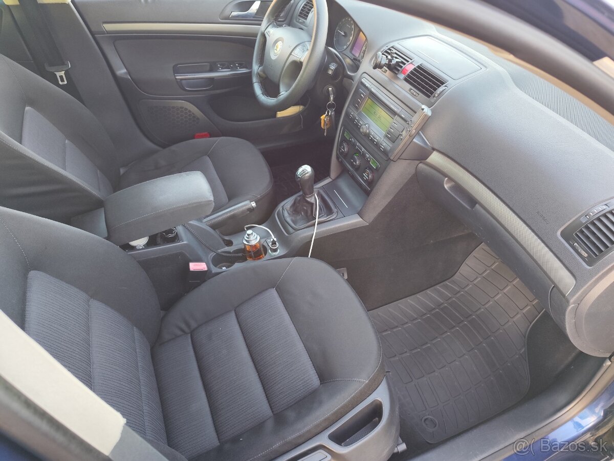 Predám Octavia 2 kombi 2.0 TDI BMM M6 - 13