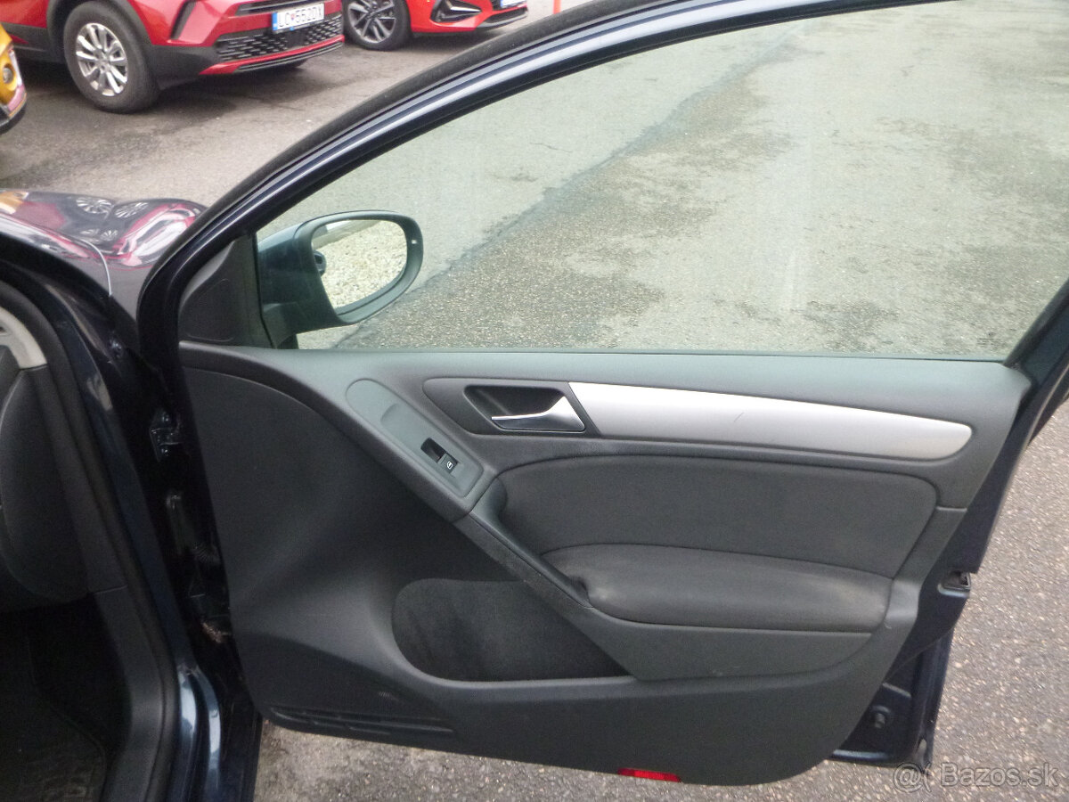 Volkswagen Golf 1,4i 16v 2010 - 13