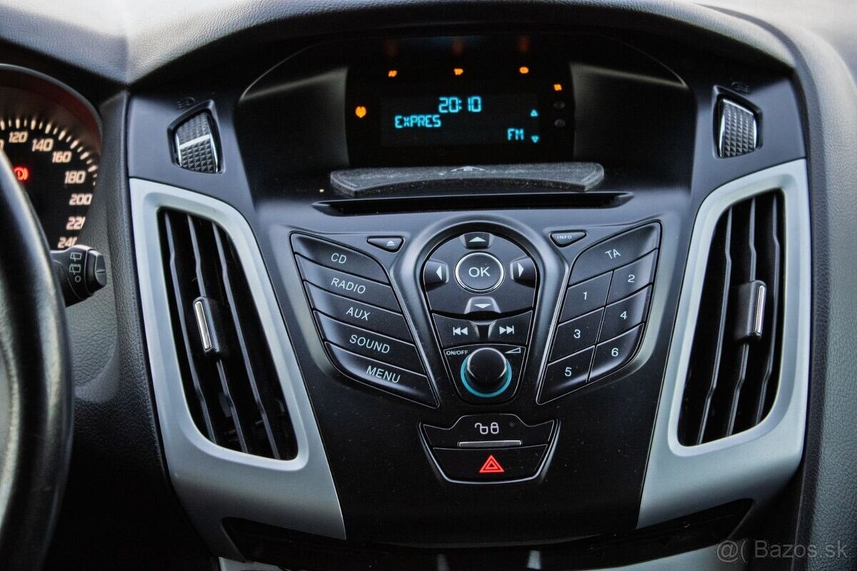 Ford Focus EcoBoost 92kW MT6 - 13