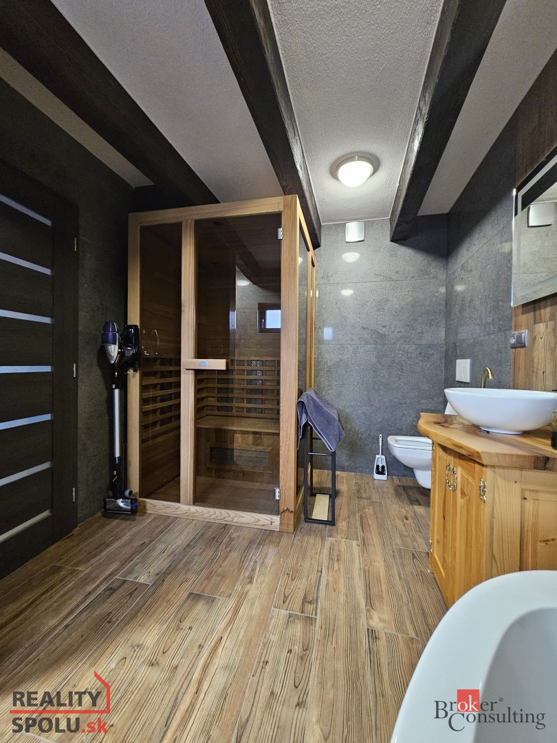 Moderná chata na predaj - Znížená cena - 13