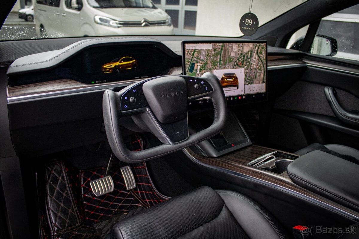 Tesla Model X AWD, 504kW, A, 5d. (2023) - 13