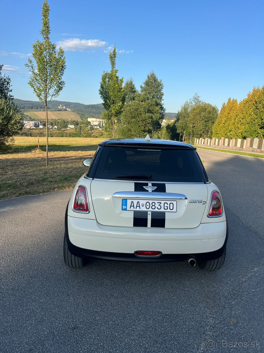 Mini Cooper 1.6D - 13