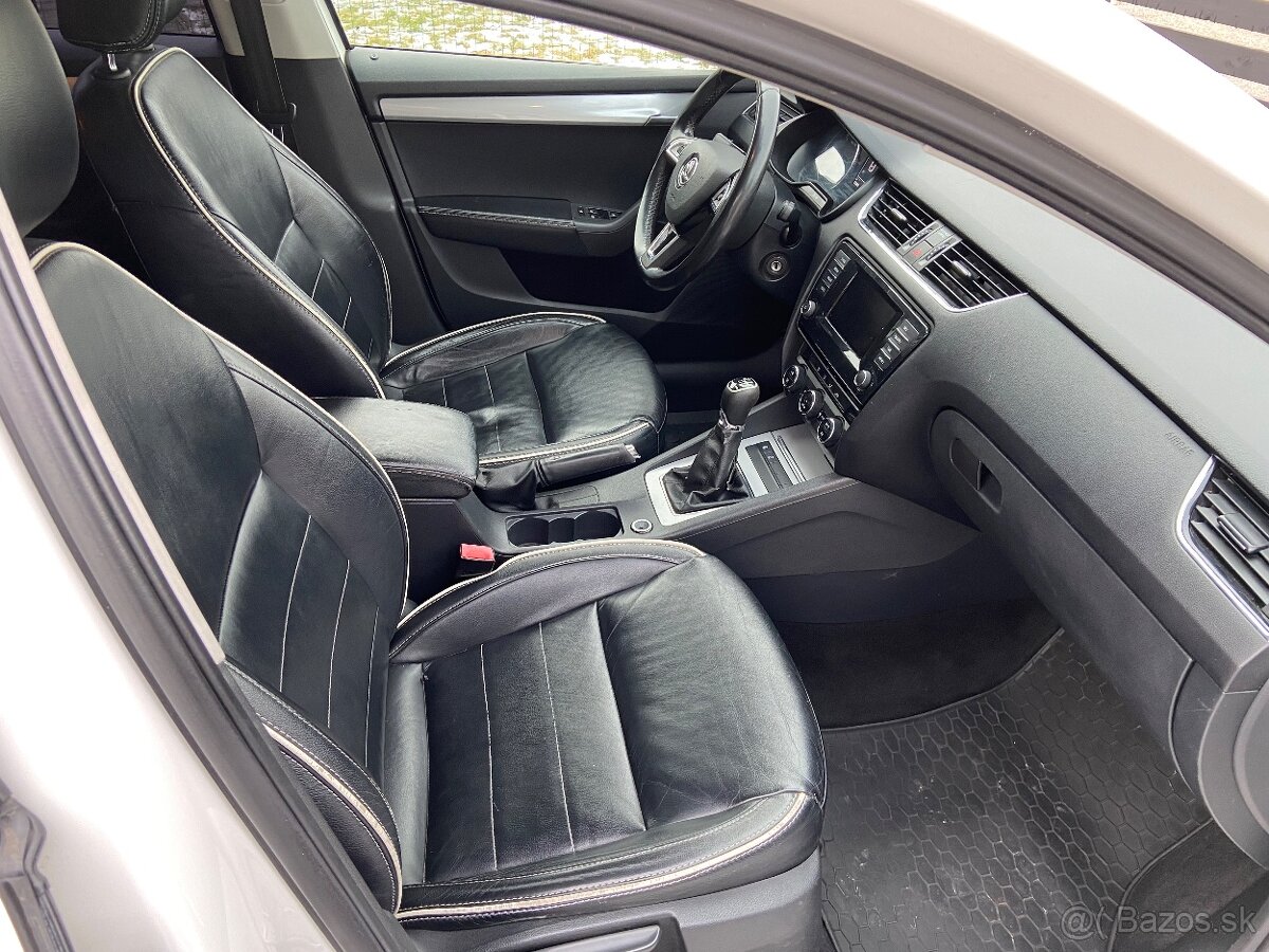 ŠKODA OCTAVIA COMBI 3 1.6 TDi GREENLINE - 13