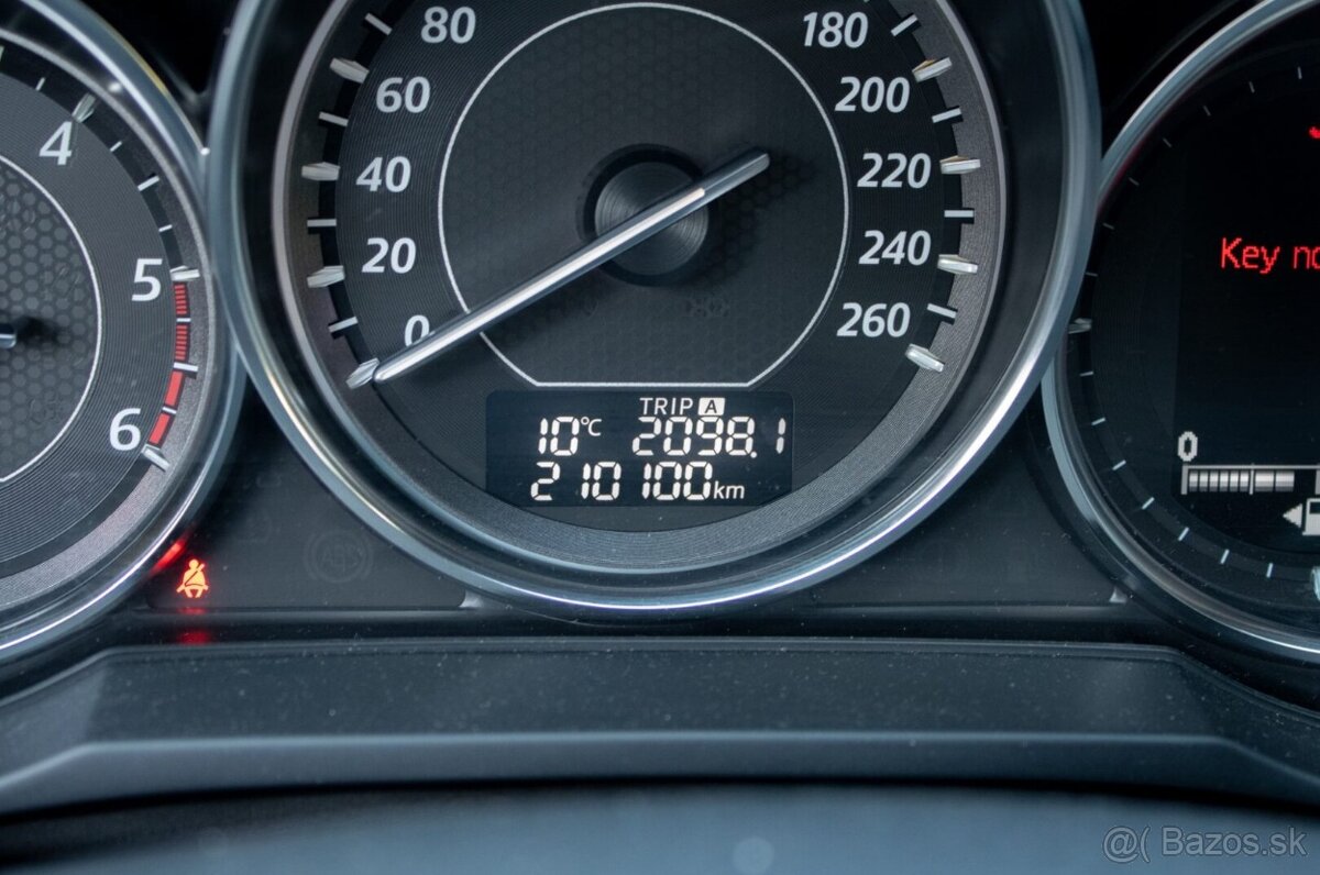 Mazda 6 Combi (Wagon) 6 2.2 Skyactiv-D 110 kW A/T - 13