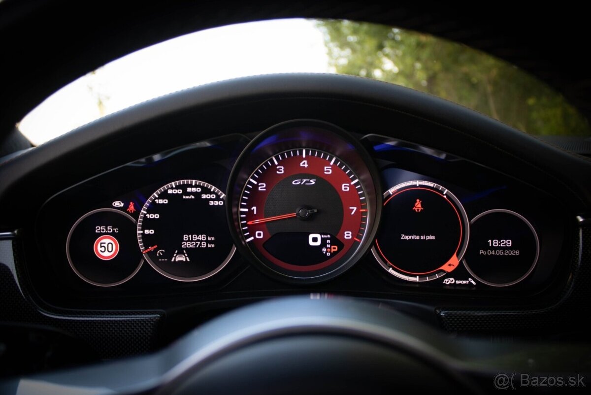 Porsche Panamera GTS / DPH / - 13