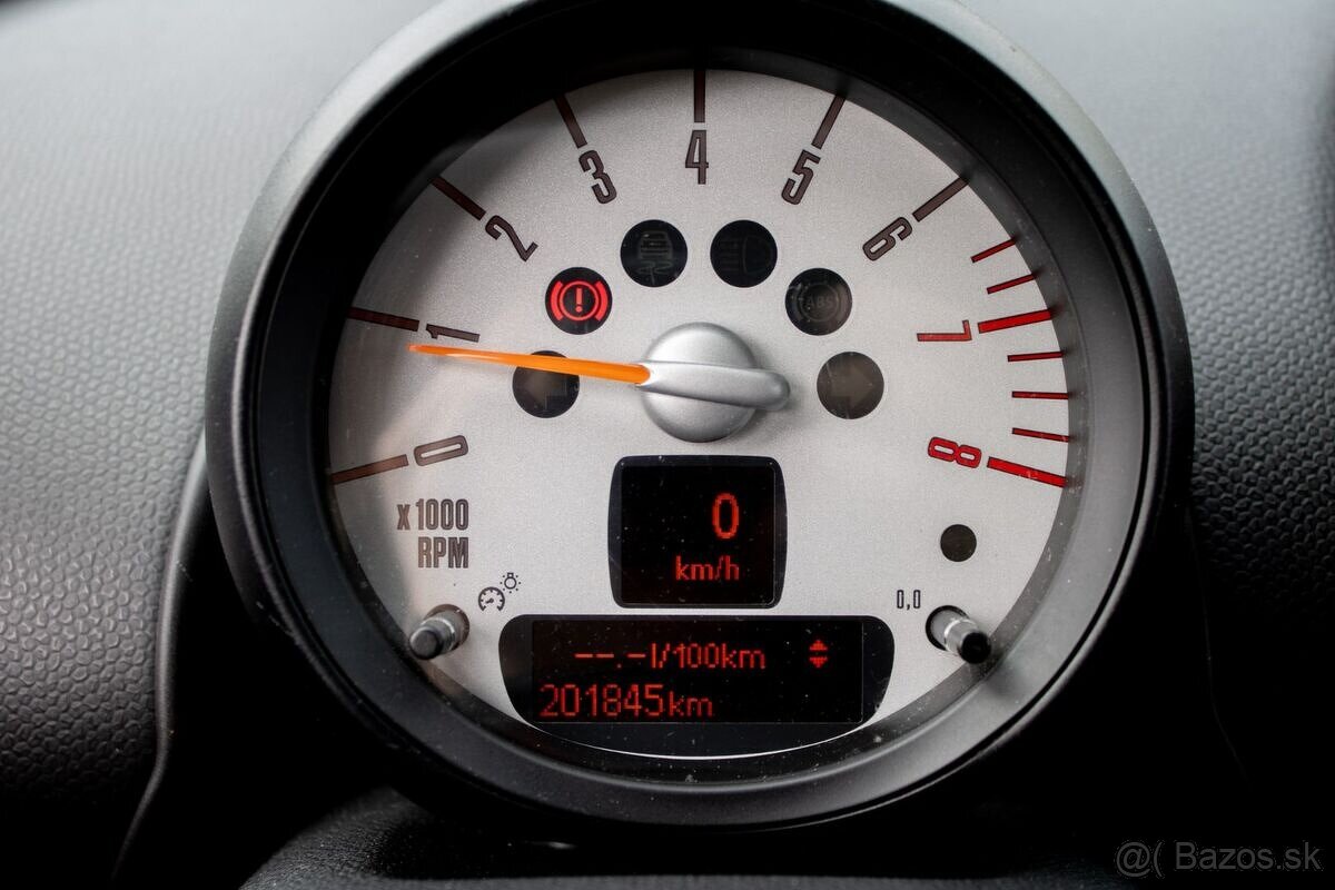 Mini Cooper Countryman 1.6i 85 kW - 13