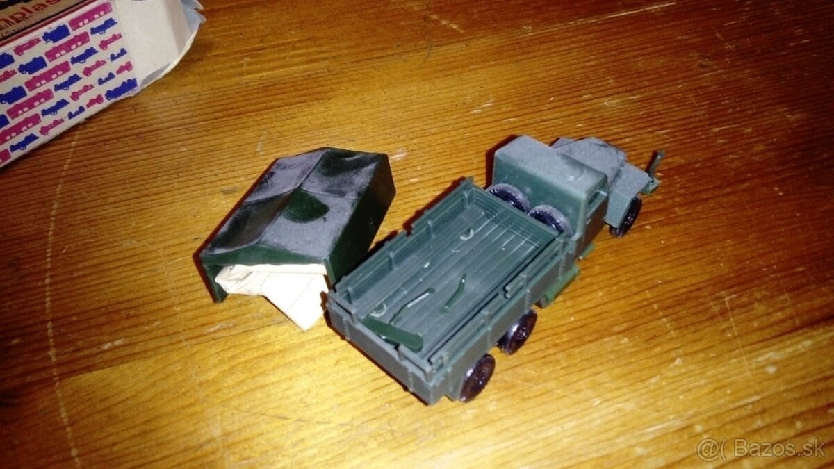 Plastové DDR modely k železnici veľkosť HO a TT - 13