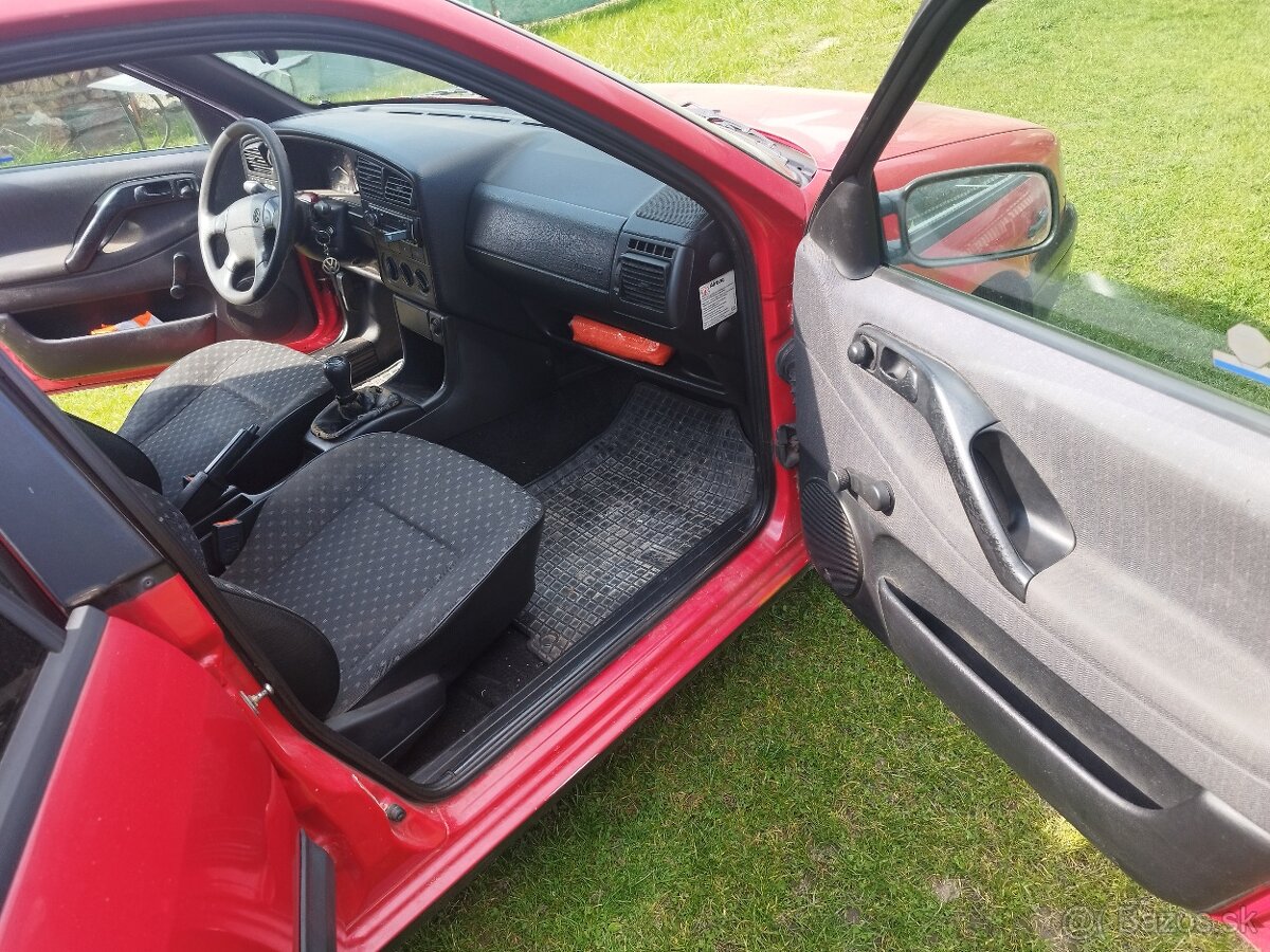 Passat b4 1,9tdi 66kw - 13