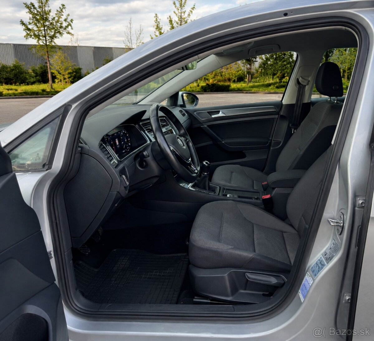 Volkswagen GOLF - 13