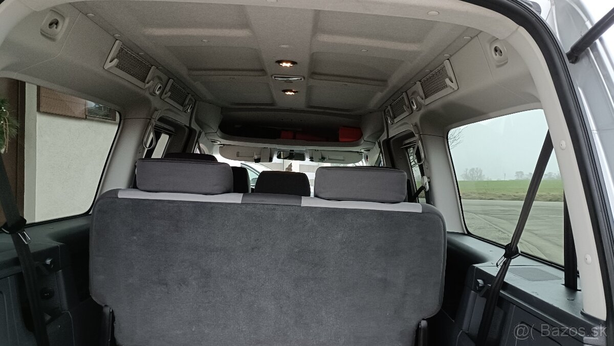 VOLKSWAGEN CADDY MAXI 7 MIEST 2.0 TDI 103 kW ODPOČET DPH - 13
