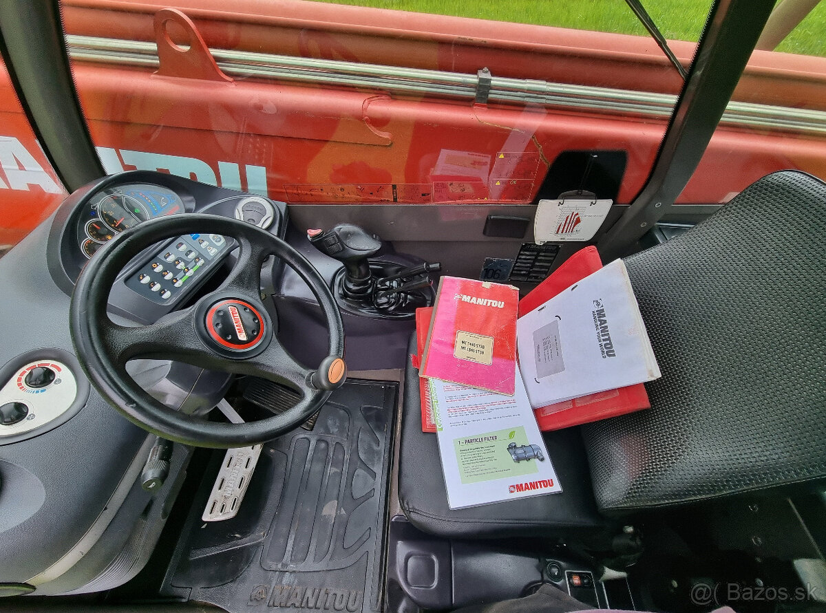 Teleskopický manipulátor Manitou MT1840 18 metrov - 13