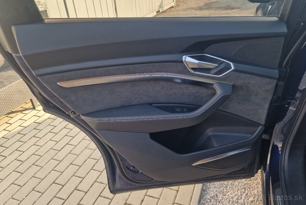 AUDI E-TRON 50 QUATTRO BASIS - 13