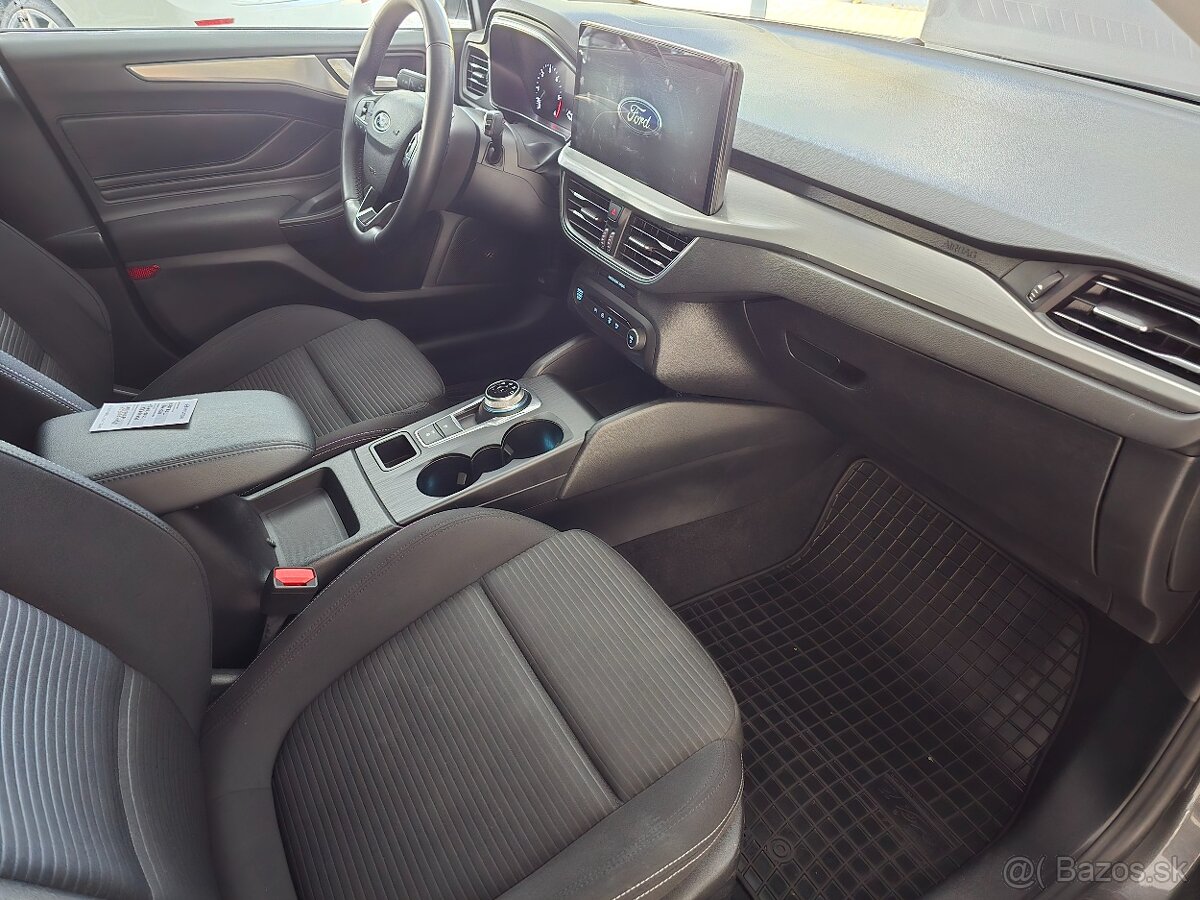Ford Focus Kombi 1.5 EcoBoost Titanium A/T - 13