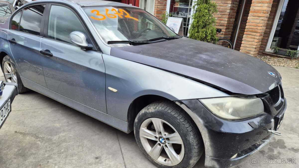 BMW E90 318D 2,0D 90kw - 13