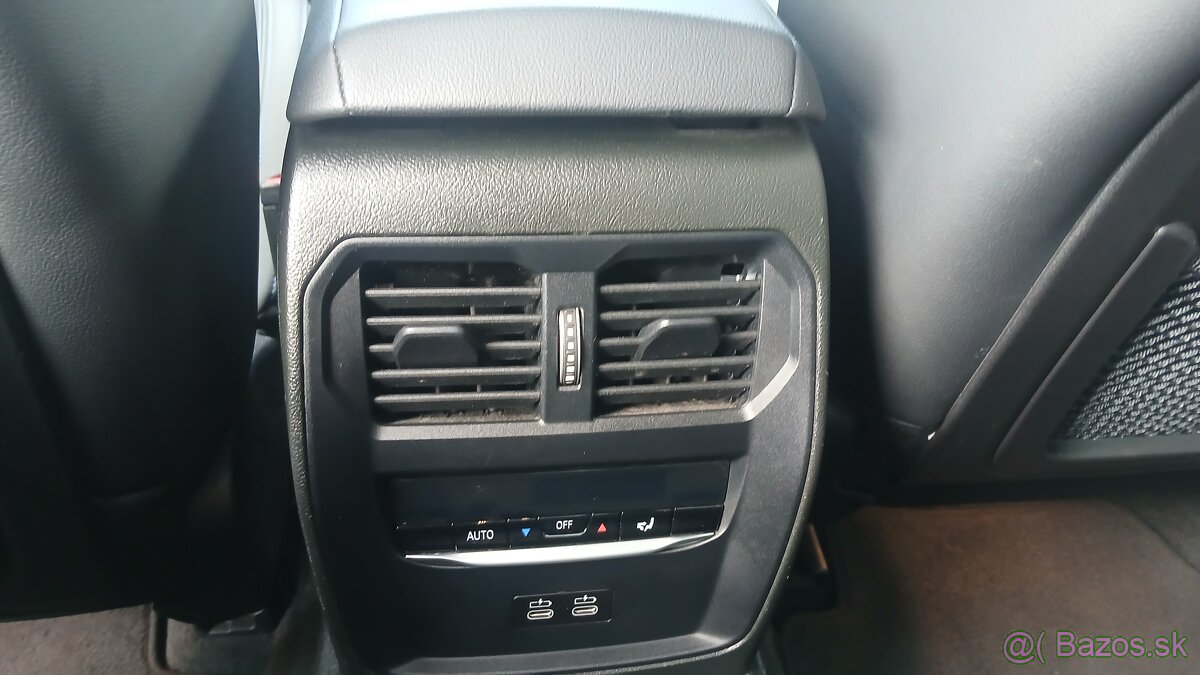 BMW 320xd M-packet,X-DRIVE,140KW,2024,AUTOMAT,V ZARUKE - 13