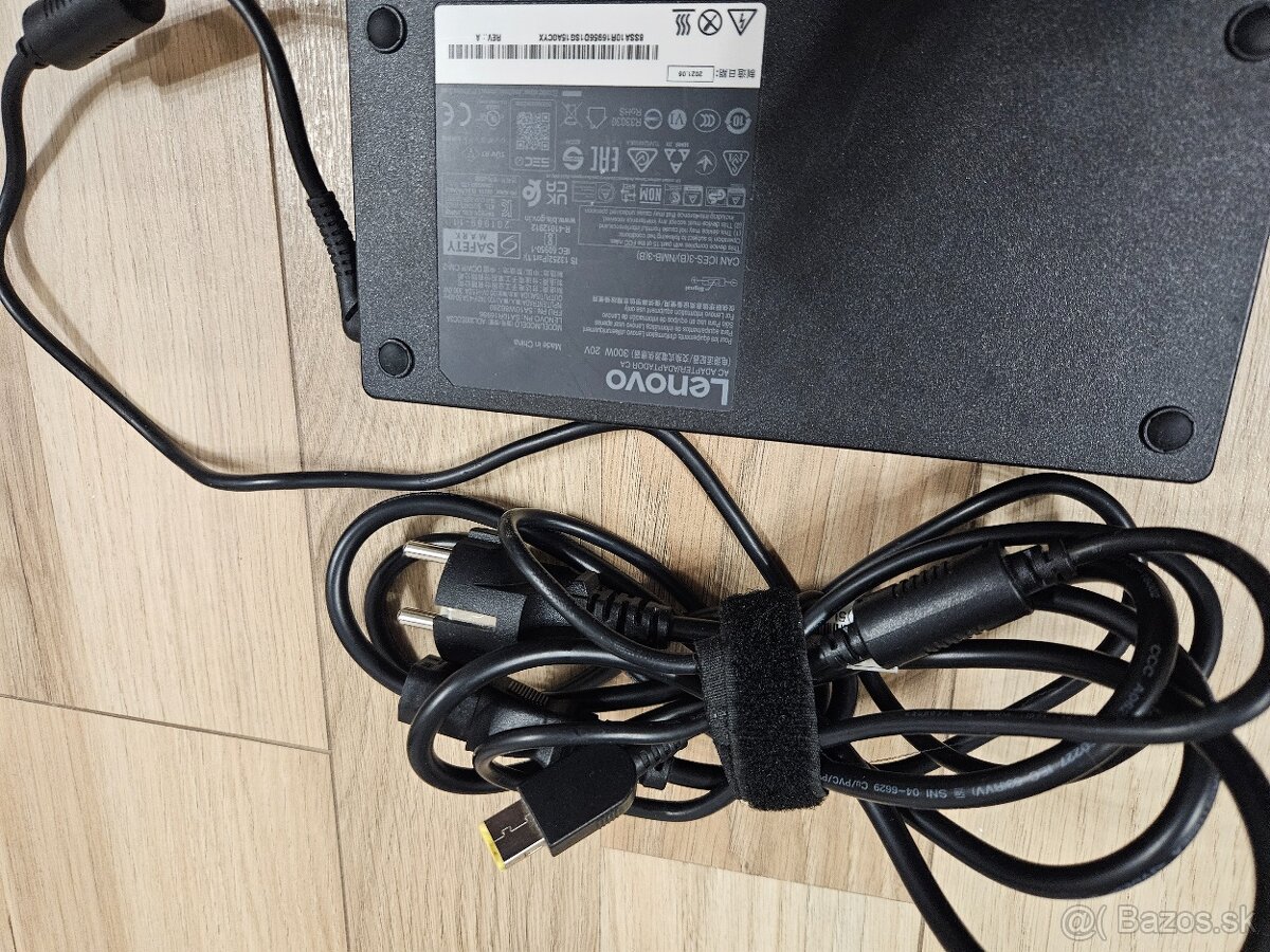 Nabíjačka na notebook - 13