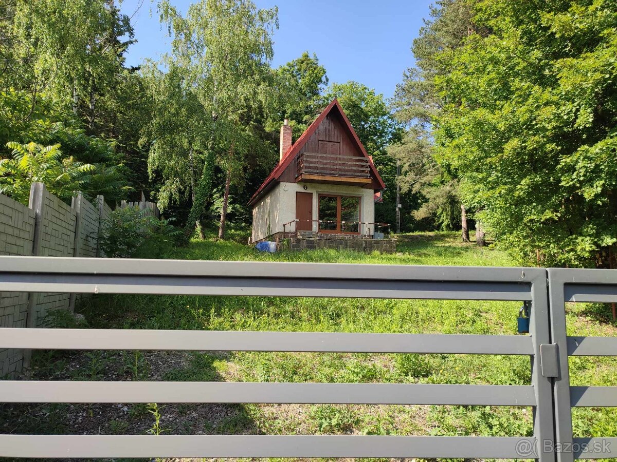 Predaj pekná chata na Šírave - 13