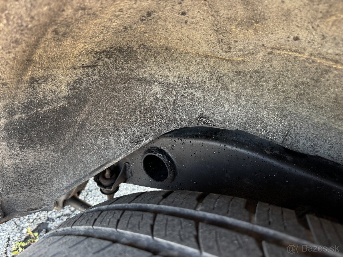 Toyota Land cruiser 120 3,0 D-4D 122KW pôvodný lak,dovoz IT - 13