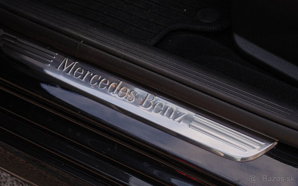 Mercedes Benz E350d 4x4 AMG - 13