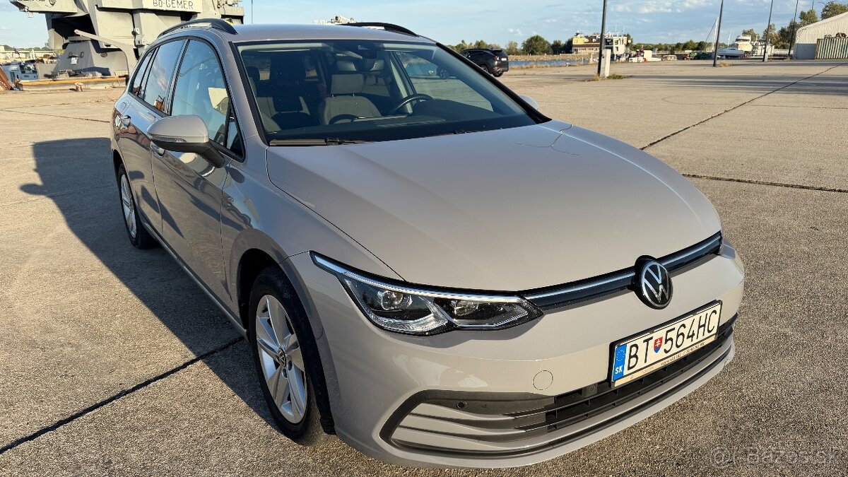 Volkswagen Golf Variant - 13