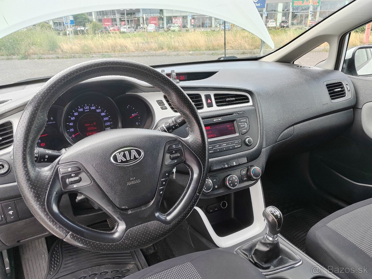 Kia ceed 2015 1.4crdi 66kw Spotreba 3,5l Možné aj splátky - 13