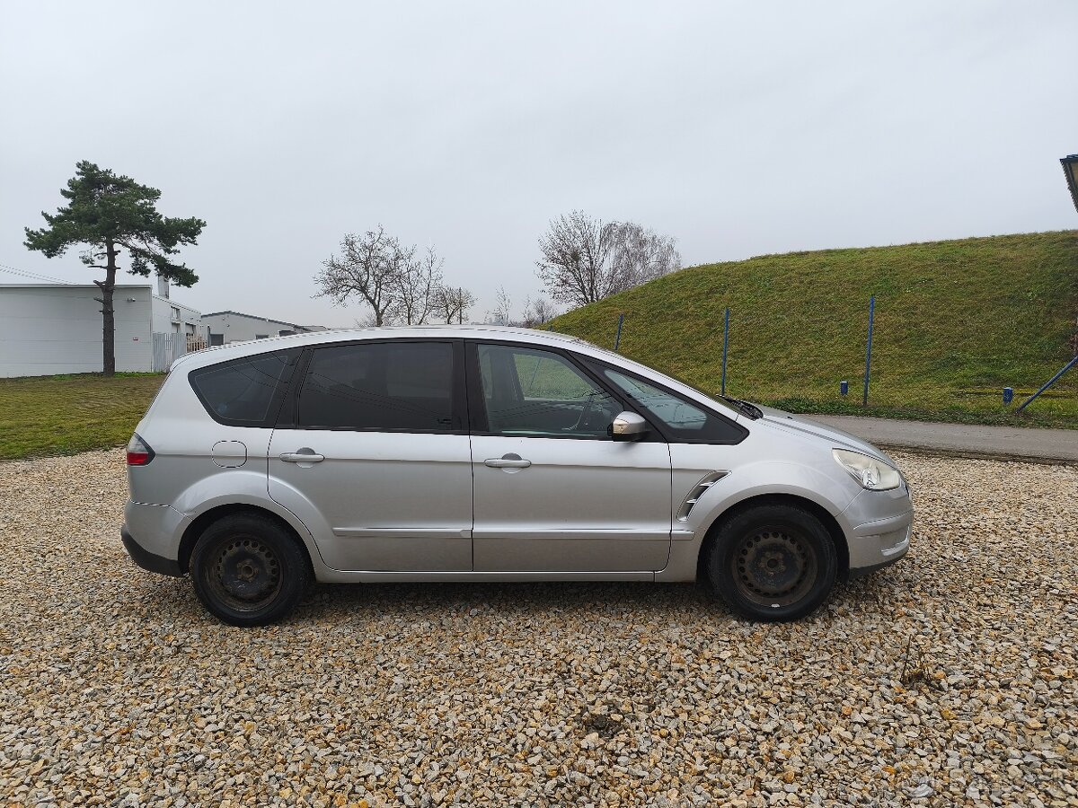 Ford S-MAX 2,0 TDci 8/2007 - 13