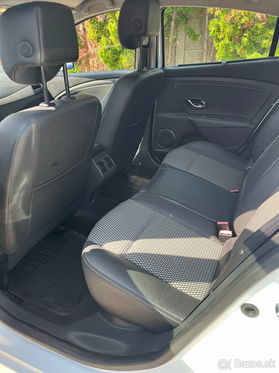 Renault Fluence 1.5 dCi, 2012, 81 kW, 283532 km - 13