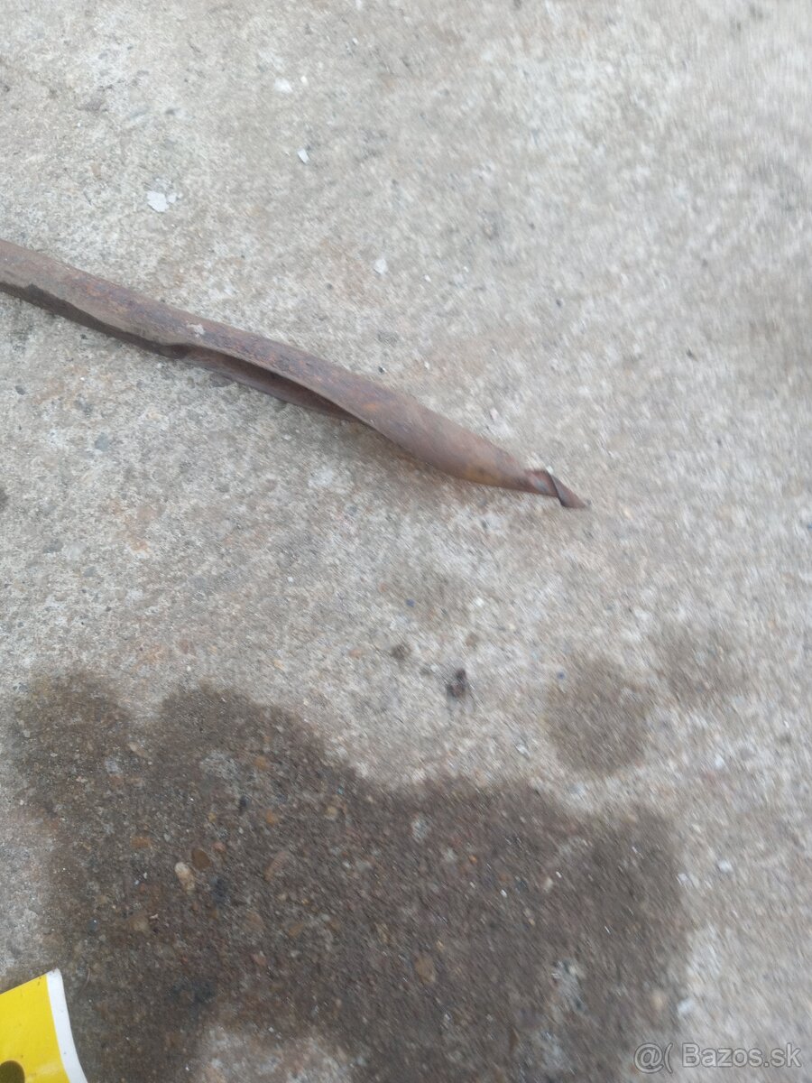 Sekač.nožnice.vesiak.zavazie - 13