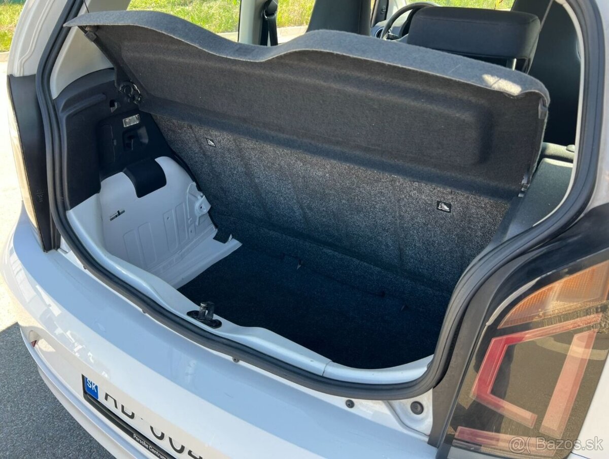Volkswagen UP - 13