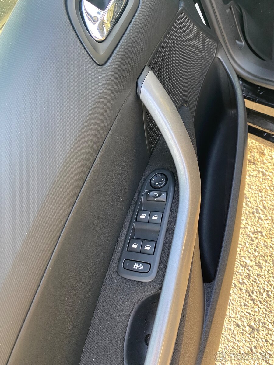 PEUGEOT 308 1.6i 88KW LPG BEZ KOROZE - 13