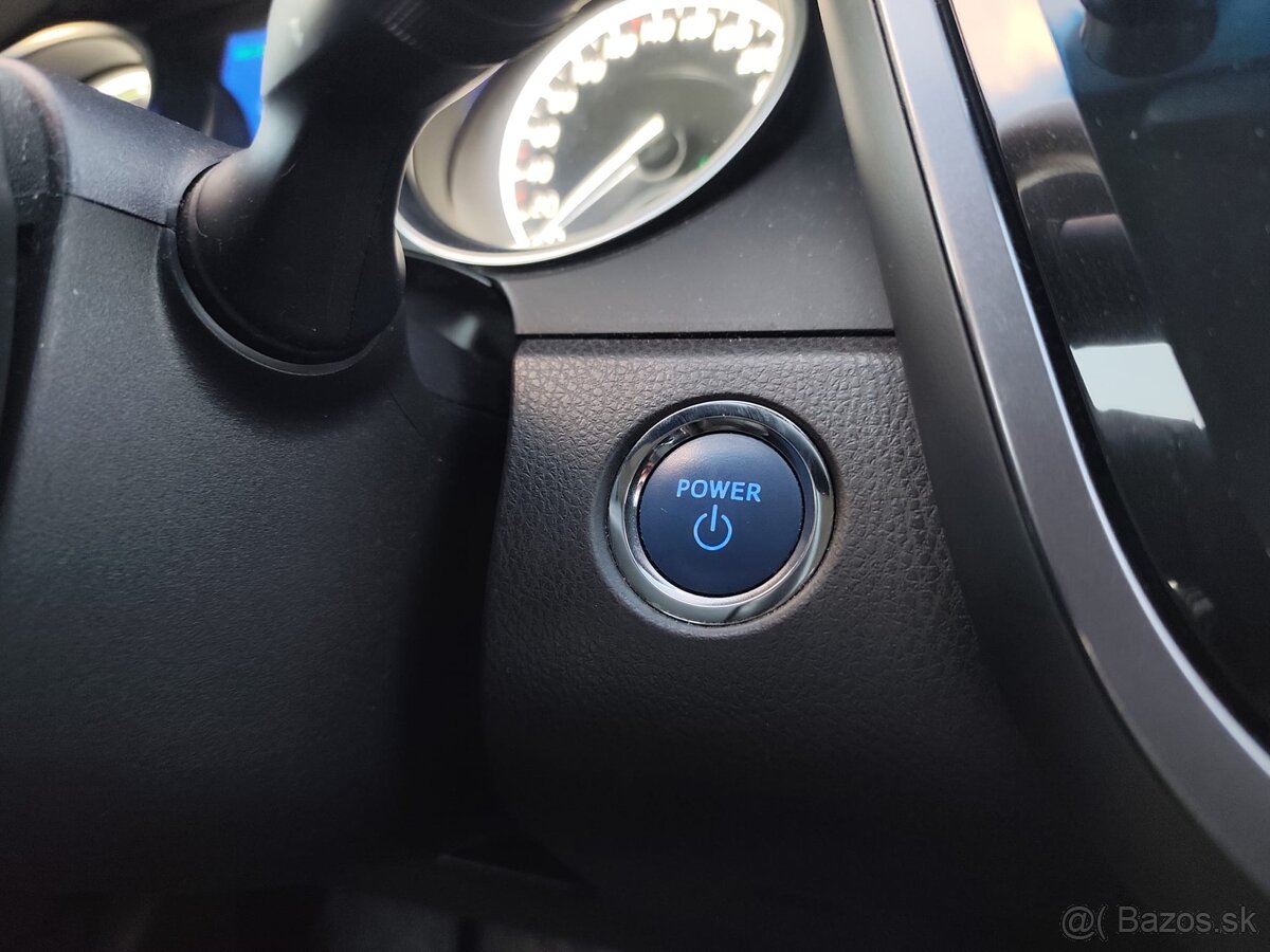 2020 Toyota Camry Hybrid - 13