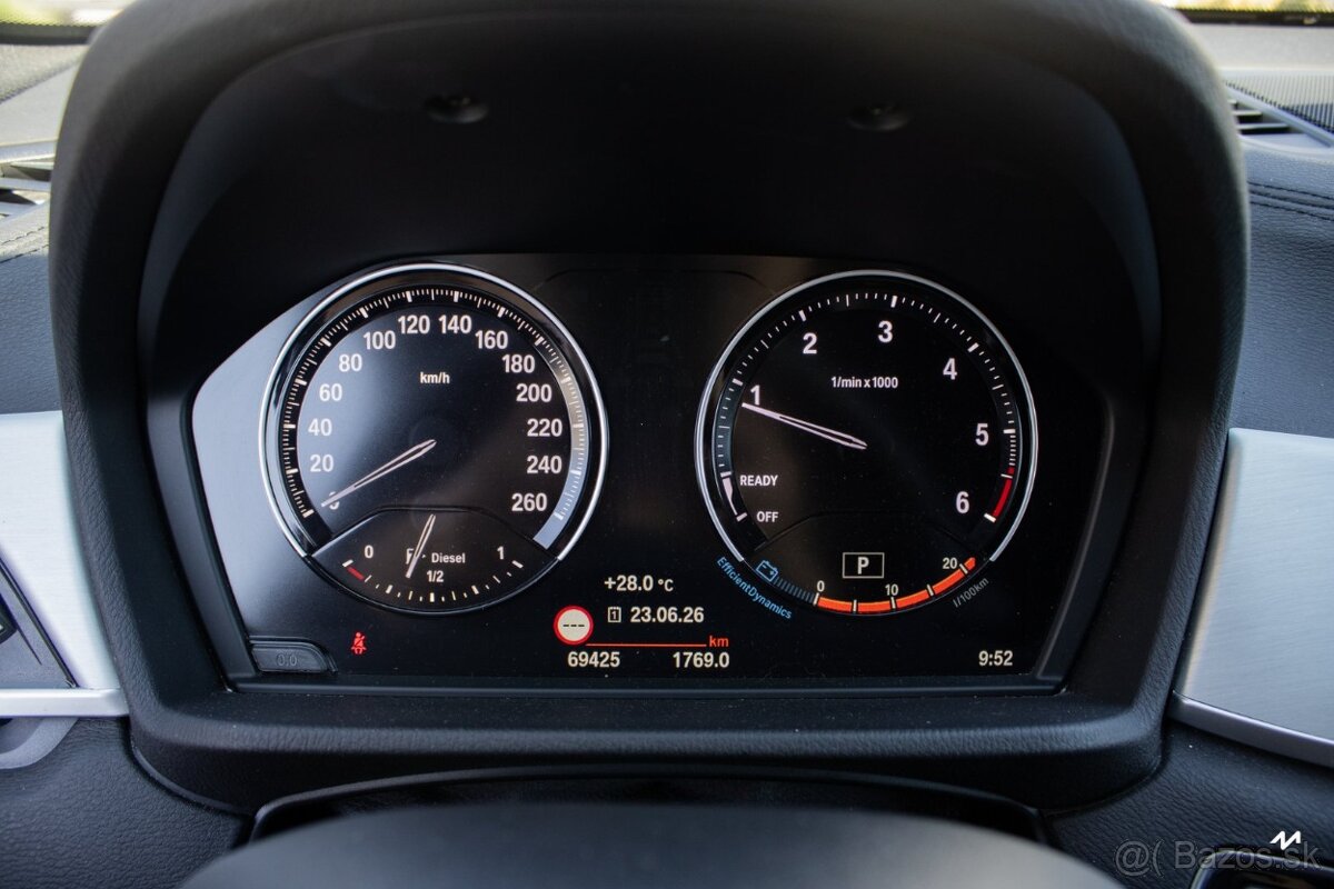 BMW X1 xDrive20d A/T - 13