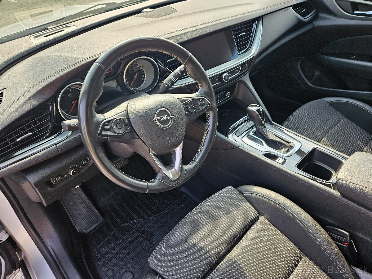 Opel Insignia 1.6CDTI A/T 100kw - 13