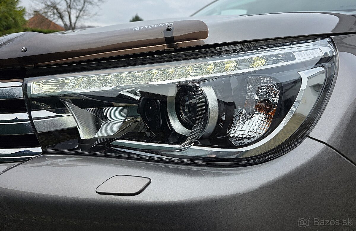 Toyota Hilux DC 2.4 I D-4D Executive A/T - 13