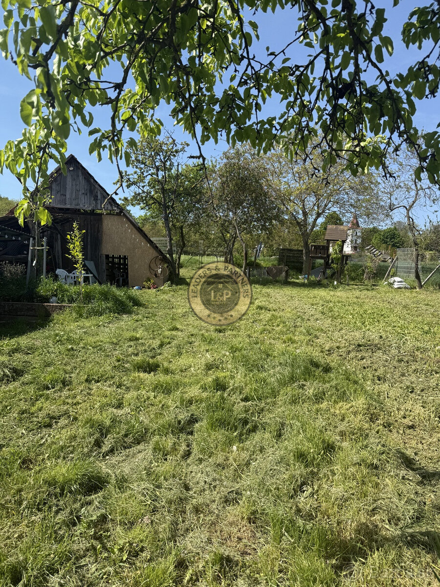 Na predaj starší rodinný dom v obci Tepličky okr. Hlohovec - 13