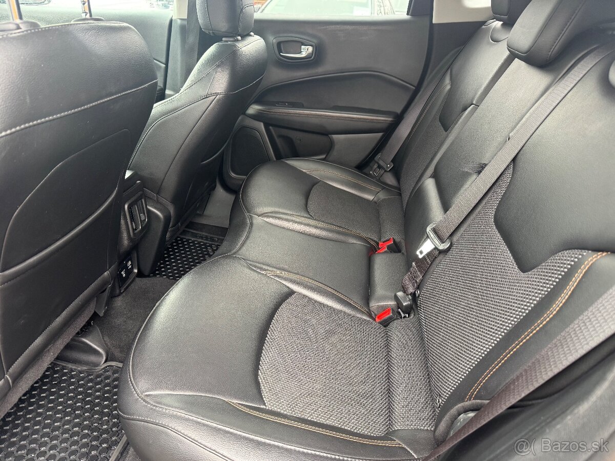 Jeep Compass 2.0L MJet 140 4WD S-Limited A/T - 13