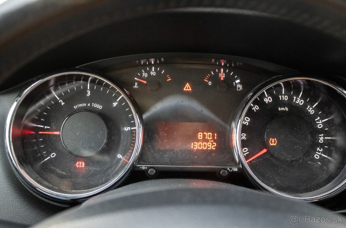 Peugeot 3008 1.6 BlueHDi, 88kW (2016) - 13