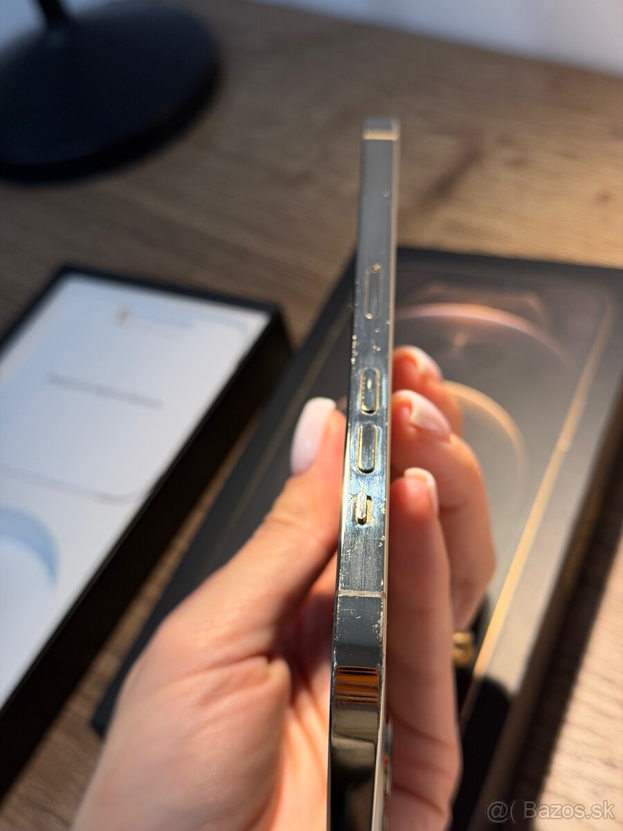 iPhone 12 Pro Max Gold - 13