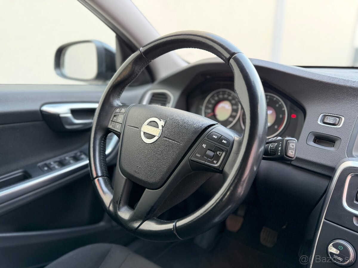 Volvo V60 Kinetic D2 1.6D - 13