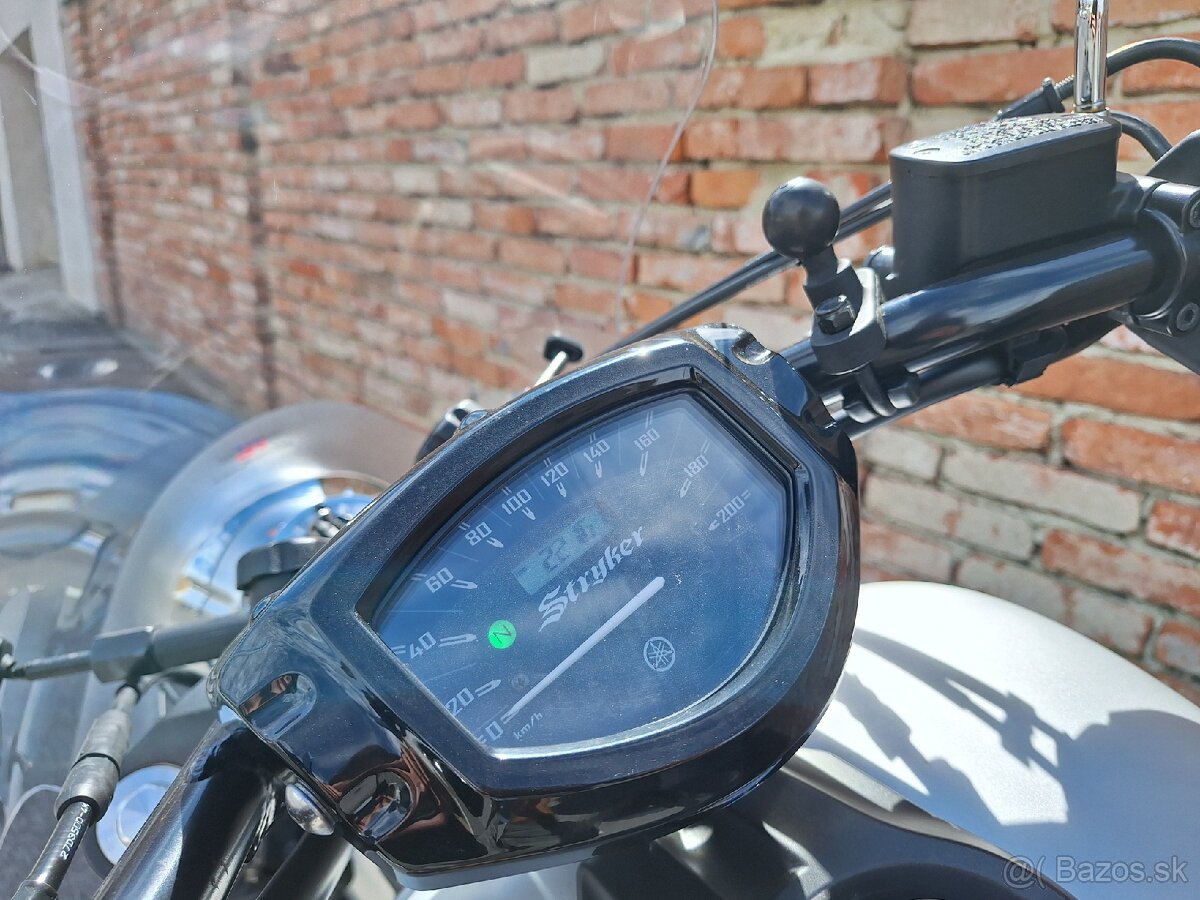 Yamaha XVS 1300 CU Stryker - 13