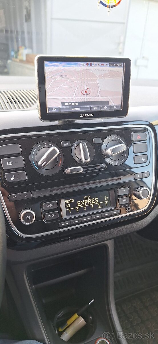 VW UP cross 1.0 MPI 55Kw - 13