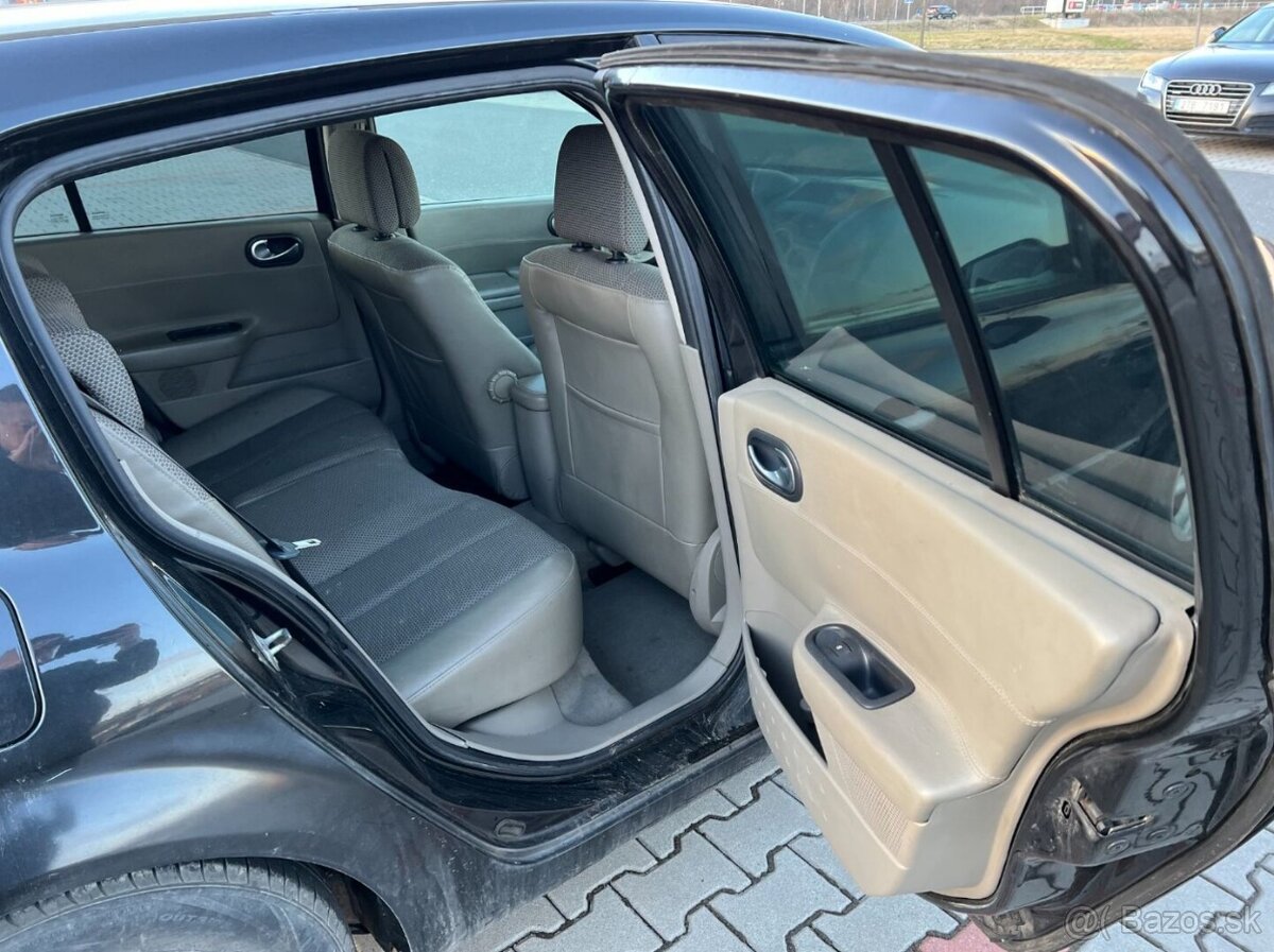 Renault Megane 1.6i 16V 83kw STK 3/2027 - 13