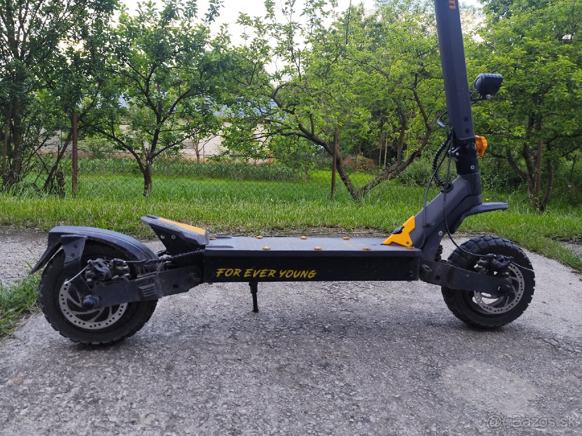 Top stav Ausom L1 - 13
