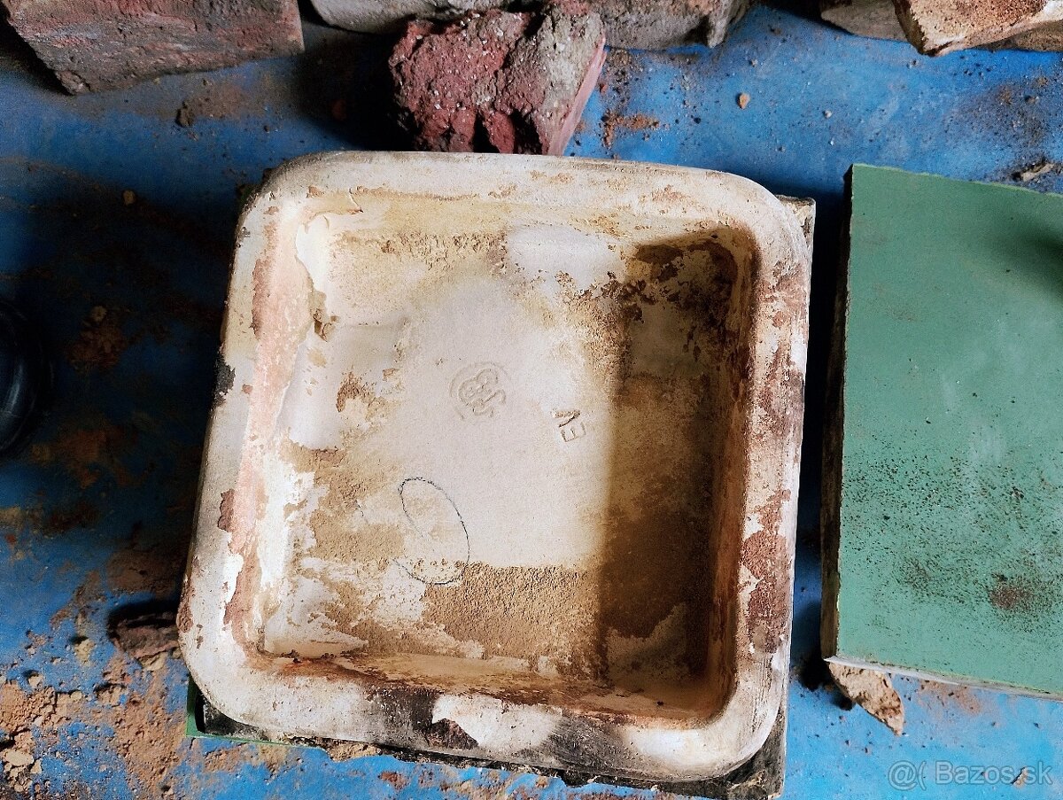 Kachlova pec, kachle, dobry stav, nova cena - 13